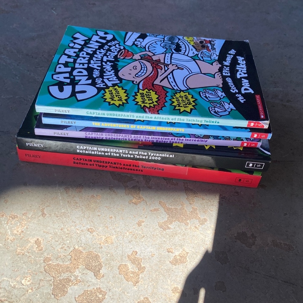 Capitan underpants books!